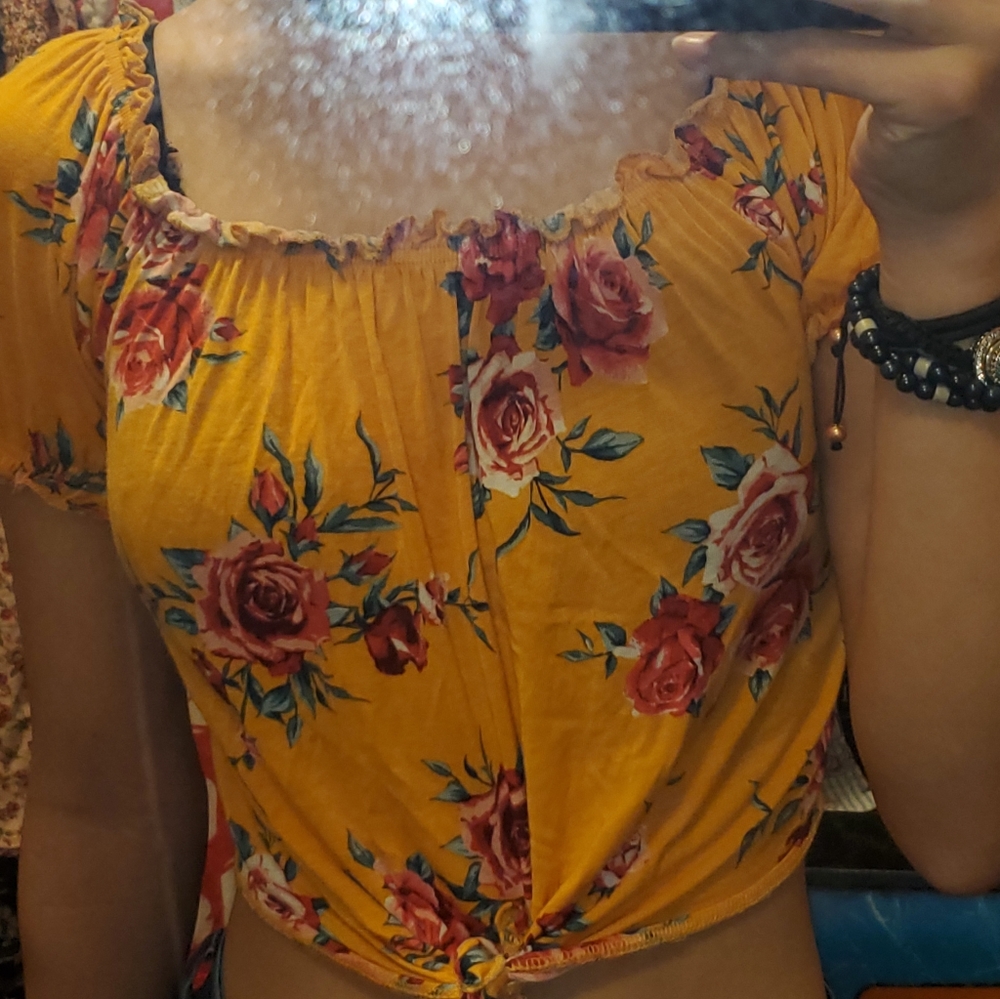 H&M crop top